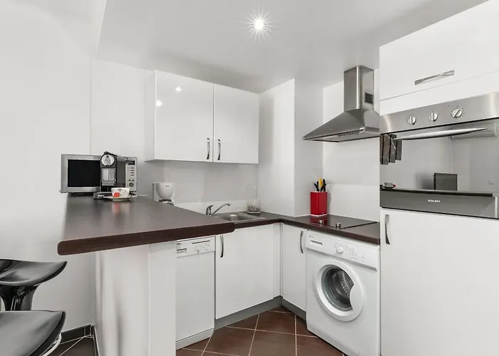 아파트 Luxury Yourhosthelper