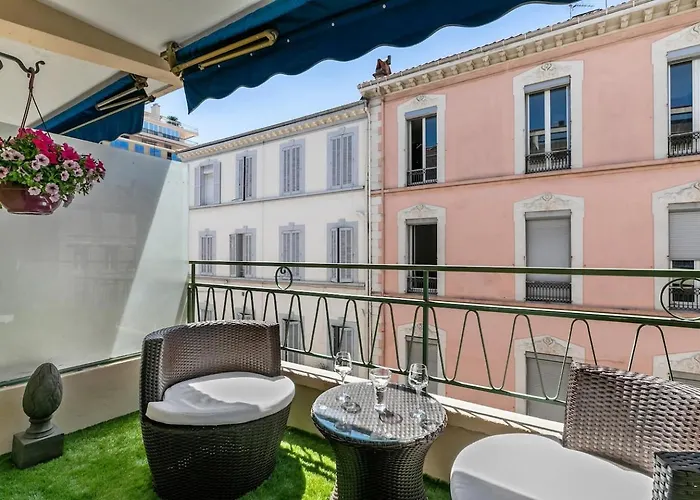 Luxury Yourhosthelper 아파트 *