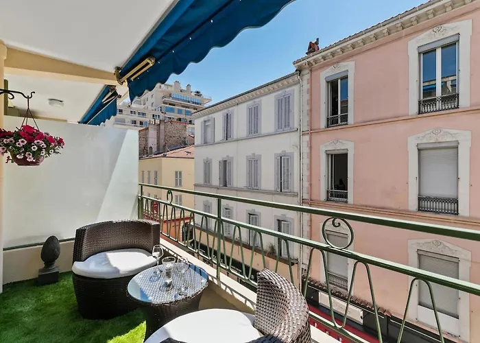 Διαμέρισμα Luxury Yourhosthelper *