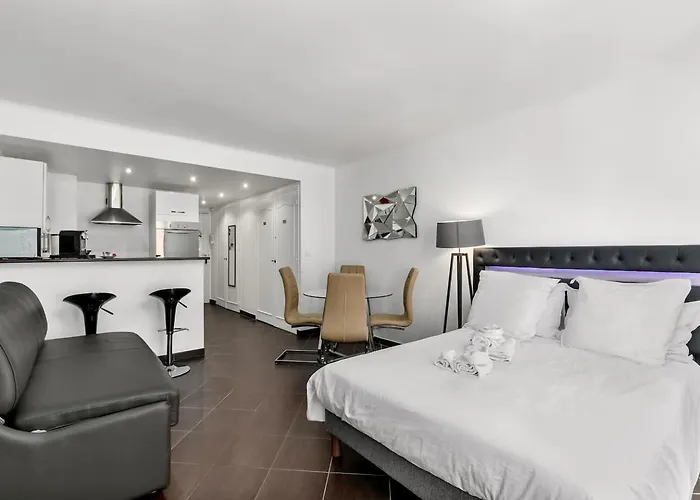 Luxury Yourhosthelper 아파트 *